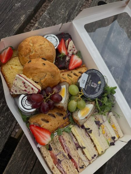 Picnic box adult